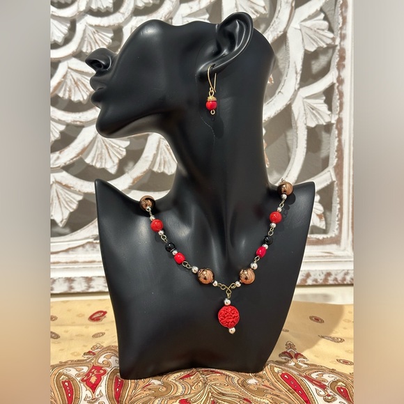 Handmade Jewelry - MULTICOLOR NECKLACE WITH MATCHING EARRINGS HANDMADE JEWELRY